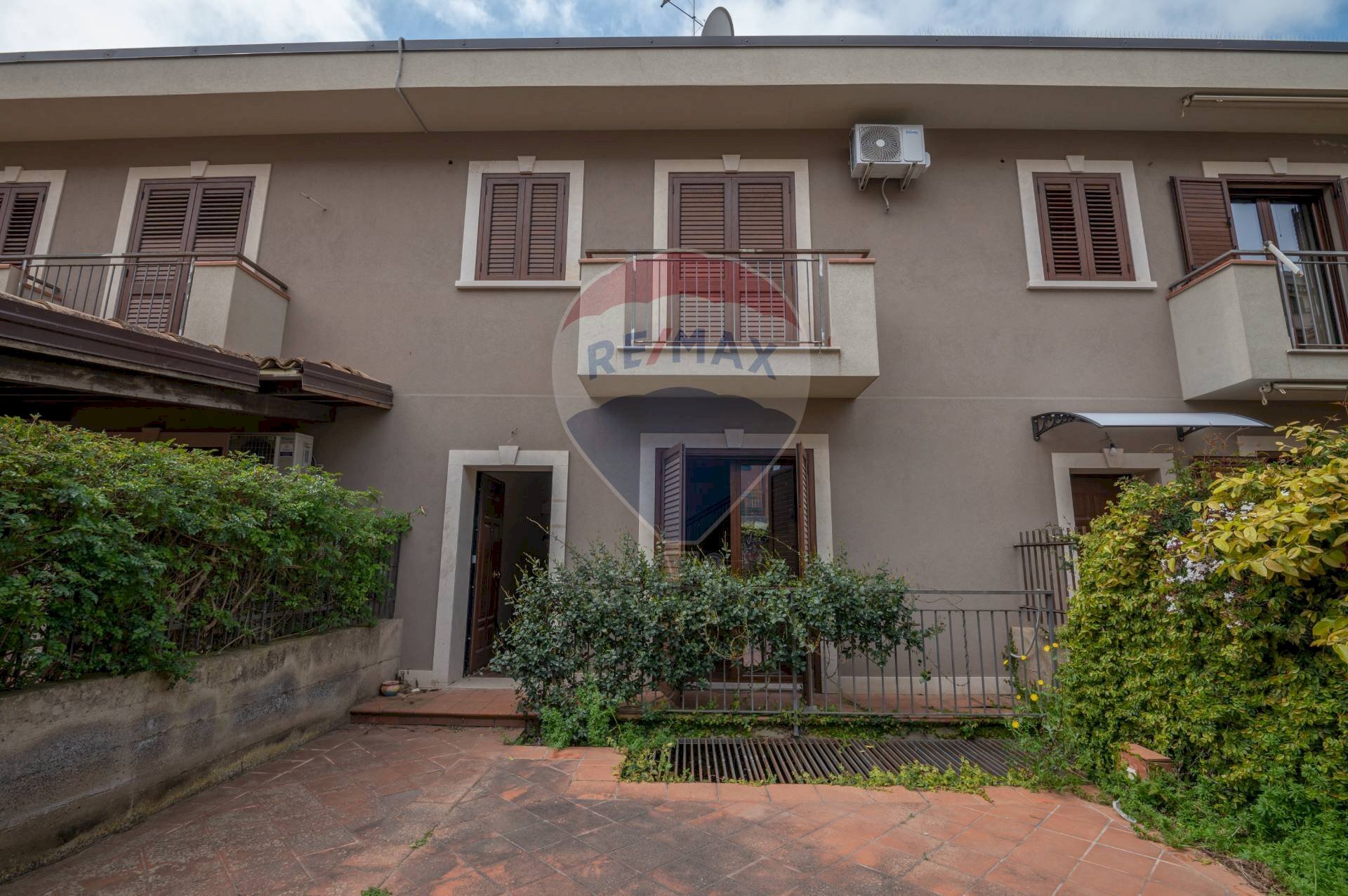 Casa all\'aperto - Villa a Schiera Via Adamo Asmundo
 
23, Caltagirone - foto 2