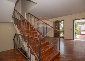 Scale - Villa a Schiera Via Adamo Asmundo
 
23, Caltagirone - foto 1