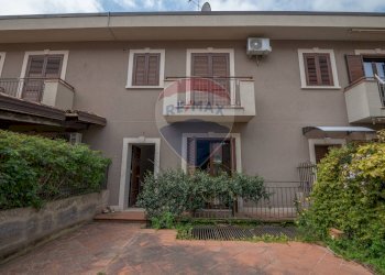 Casa all\'aperto - Villa a Schiera Via Adamo Asmundo
 
23, Caltagirone - foto 2