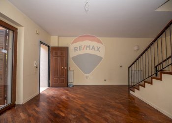 Stanza vuota - Villa a Schiera Via Adamo Asmundo
 
23, Caltagirone - foto 4