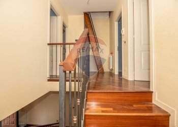 Scale - Villa a Schiera Via Adamo Asmundo
 
23, Caltagirone - foto 11