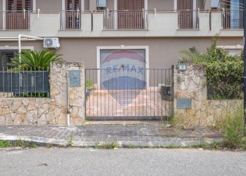 Edificio all\'aperto - Villa a Schiera Via Adamo Asmundo
 
23, Caltagirone - foto 27