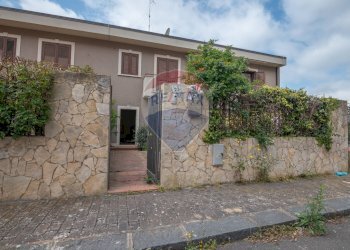 Casa all\'aperto - Villa a Schiera Via Adamo Asmundo
 
23, Caltagirone - foto 34