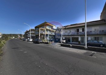 Edificio all\'aperto - Quadrilocale Corso Italia
 
138, Paterno - foto 2