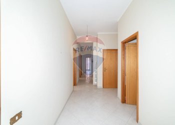 Hall / corridoio - Appartamento via Bonaventura
 
22 C, Randazzo - foto 9