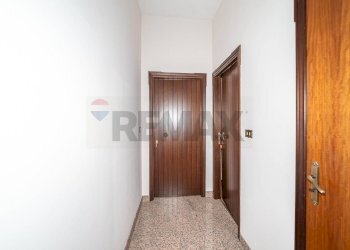 Hall / corridoio - Appartamento via Bonaventura
 
22 C, Randazzo - foto 23