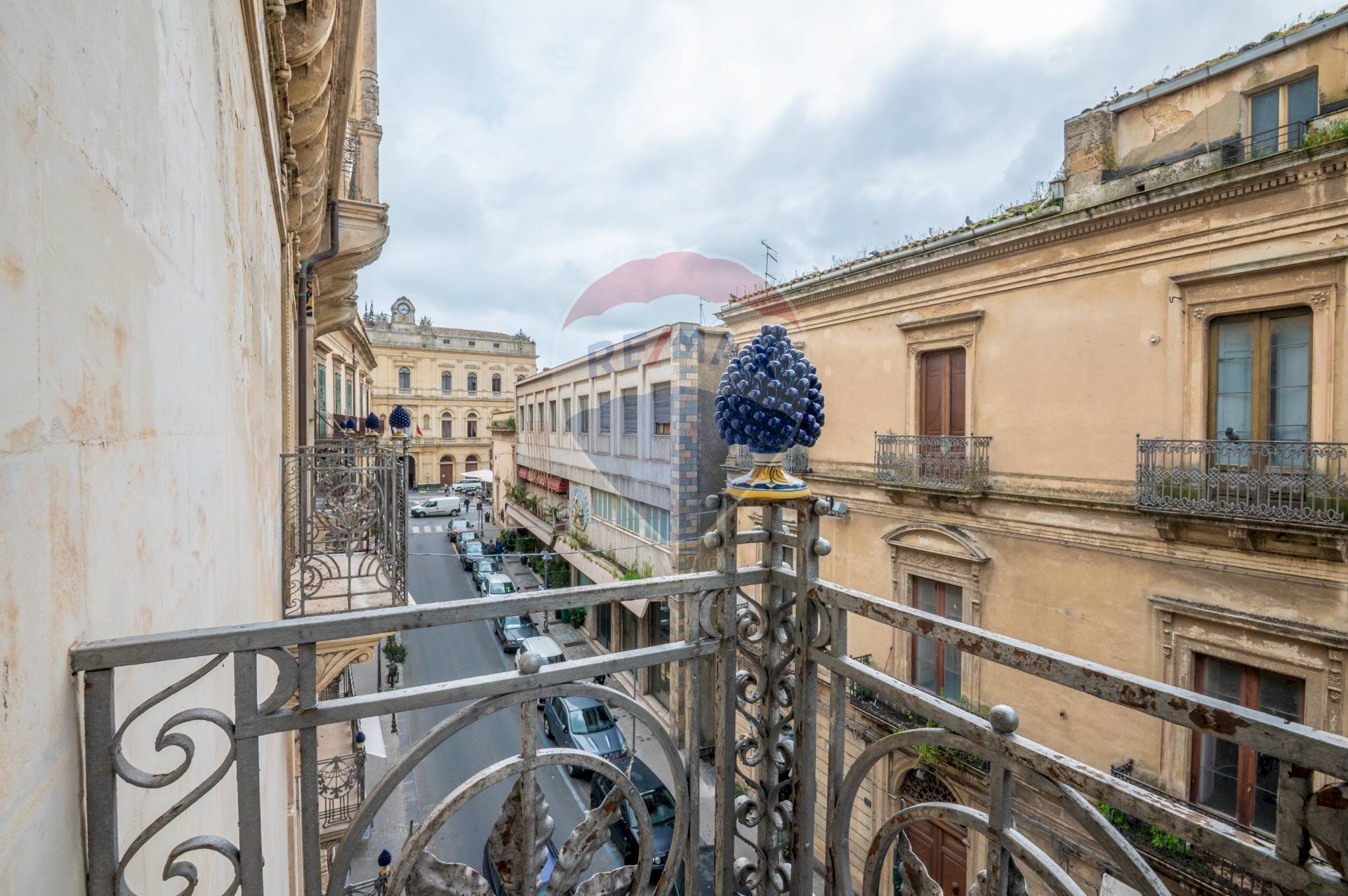 Balcone - Appartamento Corso Vittorio Emanuele
 
24, Caltagirone - foto 2