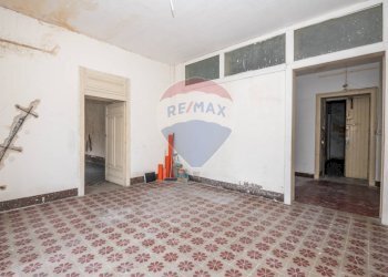 Stanza vuota - Appartamento Corso Vittorio Emanuele
 
24, Caltagirone - foto 13