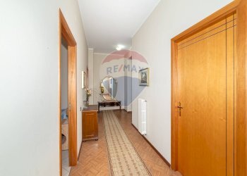 Hall / corridoio - Appartamento via Bonaventura
 
22 C, Randazzo - foto 20