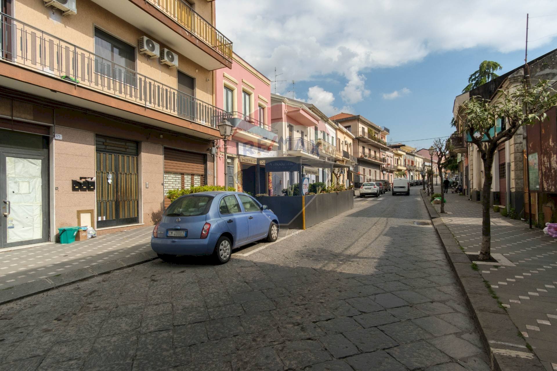 Edificio all\'aperto - Casa indipendente via Roma
 
153, Zafferana Etnea - foto 2