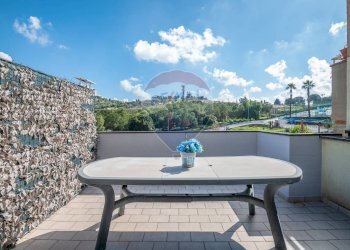 Terrazza - Independent house VIA UGO FOSCOLO
 
18, Ramacca - photo 20