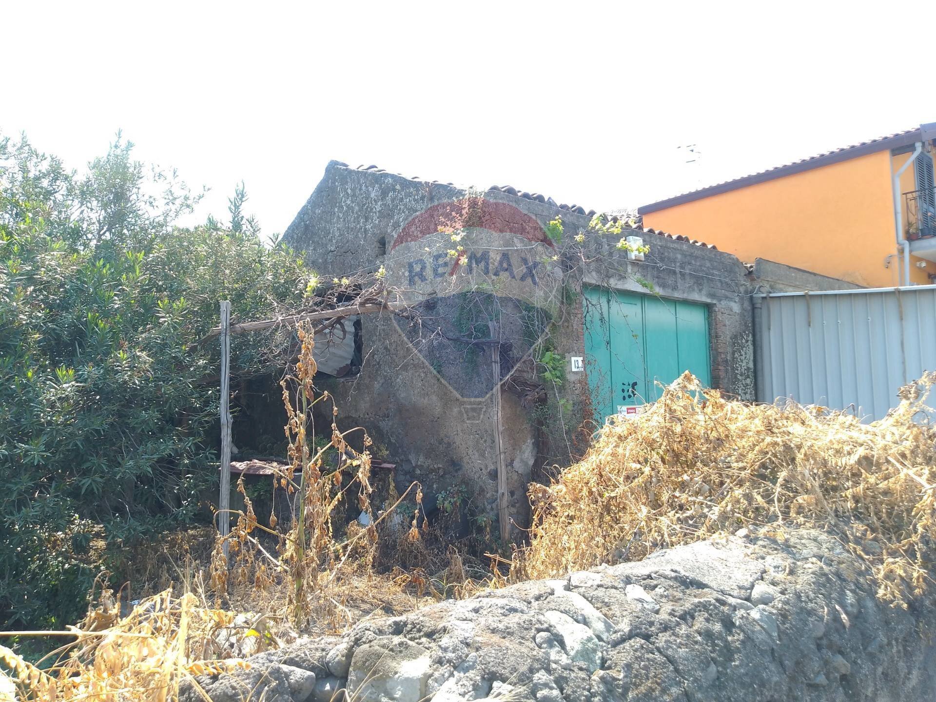 Casa all\'aperto - Rustic via strada 8 Malpassoti
 
337, Riposto - photo 1