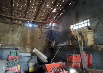 Dispensa di stoccaggio - Rustic via strada 8 Malpassoti
 
337, Riposto - photo 4