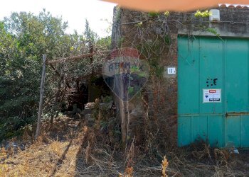 Giardino - Rustic via strada 8 Malpassoti
 
337, Riposto - photo 10