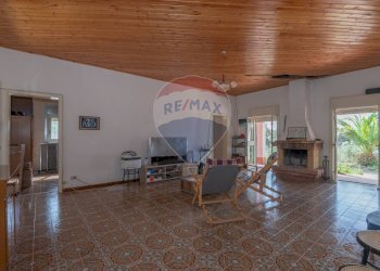 Soggiorno - Villa Contrada Poggio Impiso
 
snc, Vizzini - foto 24