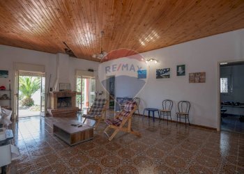 Soggiorno - Villa Contrada Poggio Impiso
 
snc, Vizzini - foto 26