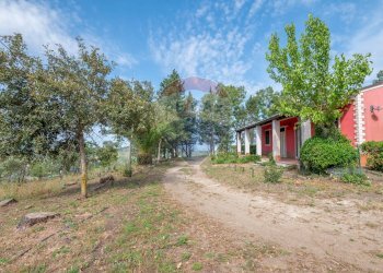 Giardino - Villa Contrada Poggio Impiso
 
snc, Vizzini - foto 45