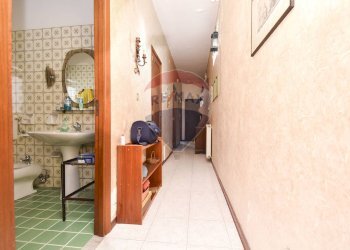 Hall / corridoio - Appartamento Via Olimpia
 
43, Giarre - foto 39