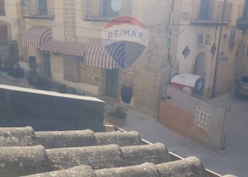 Edificio all\'aperto - Locale Commerciale VIA DAMAGGIO FISCHIETTI
 
78, Gela - foto 30