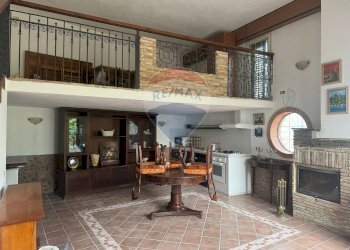 Soggiorno - Terreno agricolo Via Croce del Vicario
 
28, Caltagirone - foto 3