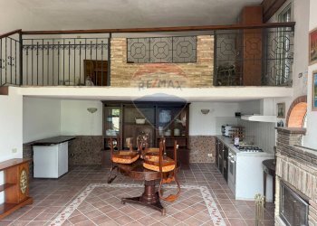 Sala da pranzo - Terreno agricolo Via Croce del Vicario
 
28, Caltagirone - foto 5