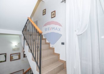 Scale - Casa indipendente Via Falcone
 
7, Caltagirone - foto 12