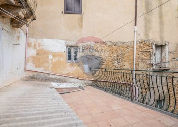 Terrazza - Casa indipendente Via Falcone
 
7, Caltagirone - foto 17