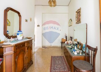 Hall / corridoio - Quadrilocale Via Celeste
 
98, Catania - foto 3