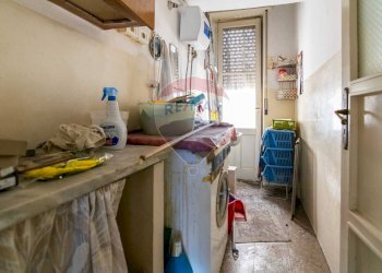 Lavanderia - Quadrilocale Via Celeste
 
98, Catania - foto 7