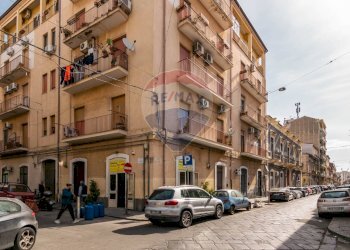 Edificio all\'aperto - Quadrilocale Via Celeste
 
98, Catania - foto 17