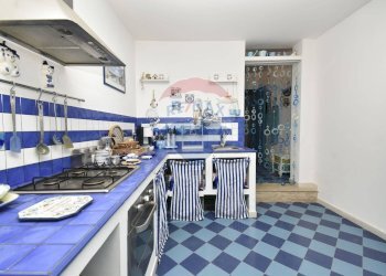 Cucina - Bilocale contrada pietre nere
 
6, Giardini-Naxos - foto 11