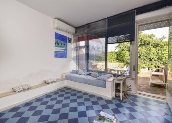 Soggiorno - Bilocale contrada pietre nere
 
6, Giardini-Naxos - foto 17