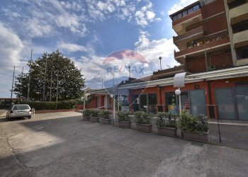 Edificio all\'aperto - Bilocale contrada pietre nere
 
6, Giardini-Naxos - foto 30