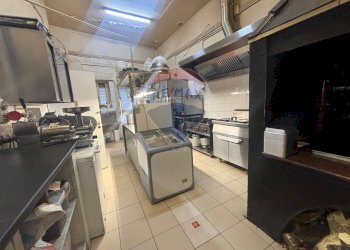 Cucina - Attività Commerciale Piazza Don Diego
 
33, Pedara - foto 11