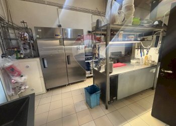 Dispensa di stoccaggio - Attività Commerciale Piazza Don Diego
 
33, Pedara - foto 17