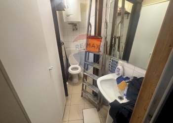 Bagno - Attività Commerciale Piazza Don Diego
 
33, Pedara - foto 19