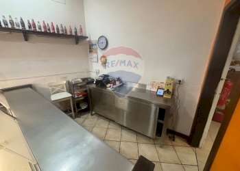 Cucina - Attività Commerciale Piazza Don Diego
 
33, Pedara - foto 21