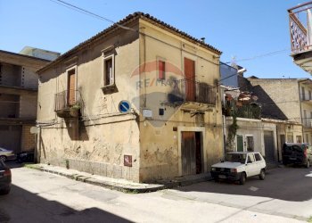 Edificio all\'aperto - Box alessandro volta
 
108, Grammichele - foto 6