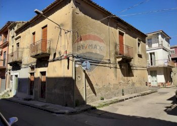 Edificio all\'aperto - Box alessandro volta
 
108, Grammichele - foto 8