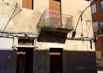 Edificio all\'aperto - Casa indipendente via alessandro volta
 
112, Grammichele - foto 13