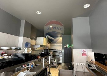 Cucina - Locale Commerciale Via Enrico Pantano
163, Catania - foto 34
