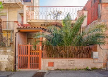 Casa all\'aperto - Casa indipendente Via Raffaello Sanzio
 
14, Viagrande - foto 1