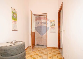 Hall / corridoio - Casa indipendente Via Raffaello Sanzio
 
14, Viagrande - foto 15