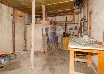 Dispensa di stoccaggio - Casa indipendente Via Raffaello Sanzio
 
14, Viagrande - foto 21