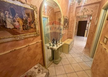 Hall / corridoio - Quadrilocale via santa maria di nuova luce
 
11, Catania - foto 6