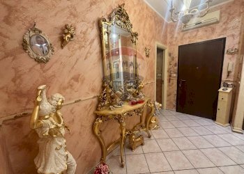 Hall / corridoio - Quadrilocale via santa maria di nuova luce
 
11, Catania - foto 7