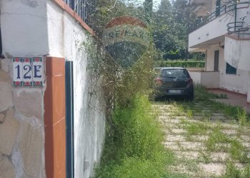 Giardino - Villa traversa contrada auzanetto
 
12, Mascali - foto 4