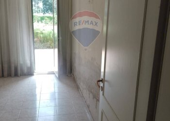 Stanza vuota - Villa traversa contrada auzanetto
 
12, Mascali - foto 25