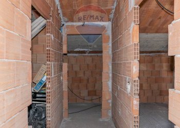 Parcheggio - Attico Via Peppino Impastato
 
26, Catania - foto 20