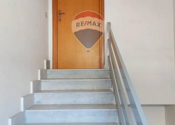 Scale - Attico Via Peppino Impastato
 
26, Catania - foto 33